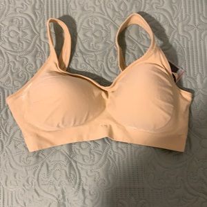 Comfortable bra with no underwire